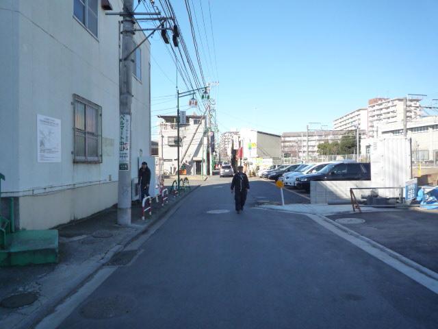 Local photos, including front road. Local (12 May 2013) Shooting