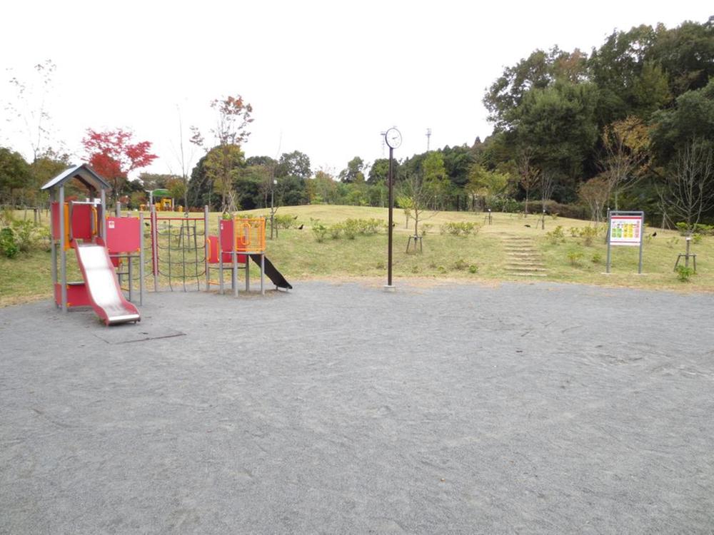 park. Playground of 650m small children to Genkai Field park Thank parking.