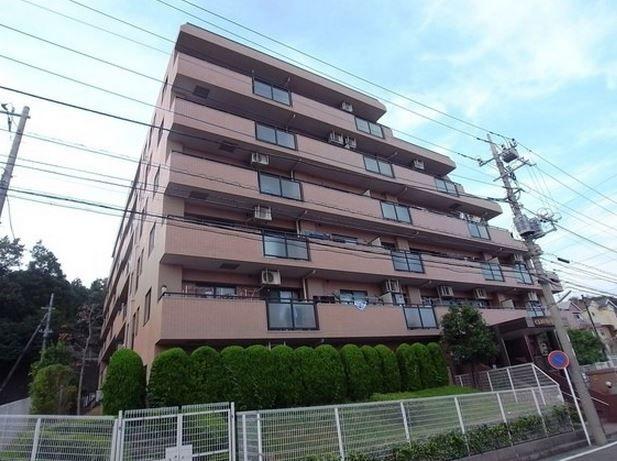 Local appearance photo. Heisei Built 10 years.