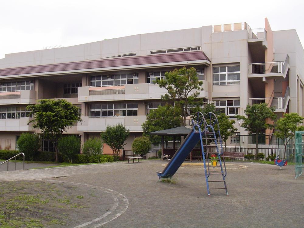 Primary school. Morinodai until elementary school 1220m