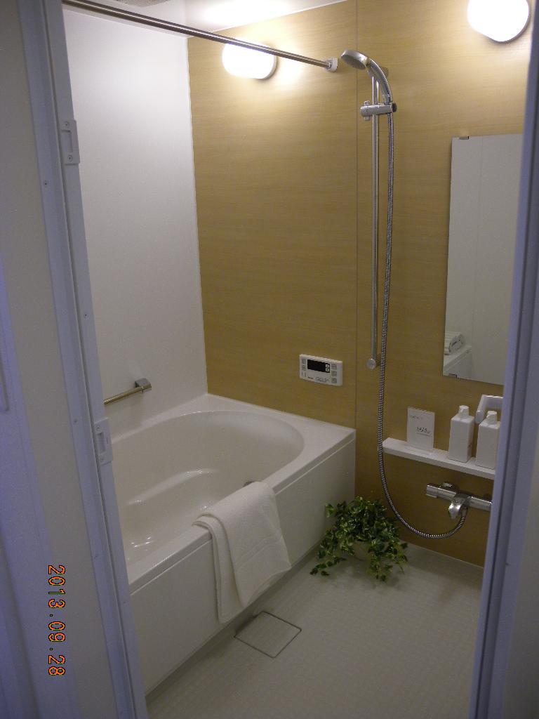 Same specifications photo (bathroom). Same specification bathroom