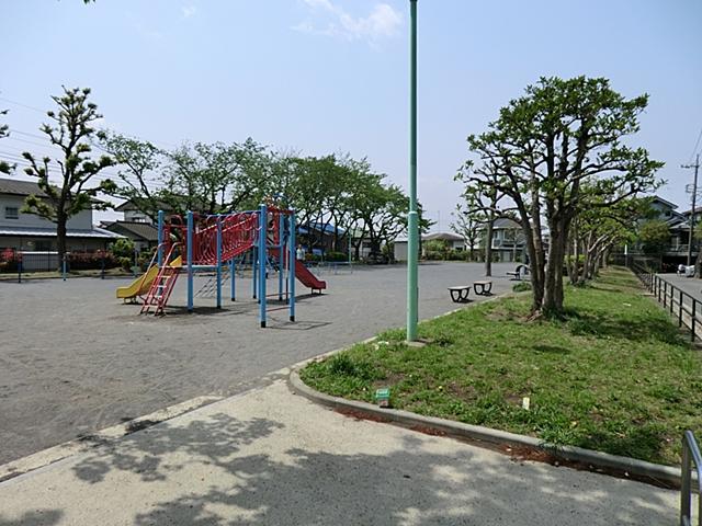 park. Kitahassaku is a park that is loved by everyone in the region as the second 50m children and wife our communication of place to park. 