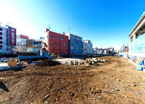 Local appearance photo. Local (12 May 2013) Shooting