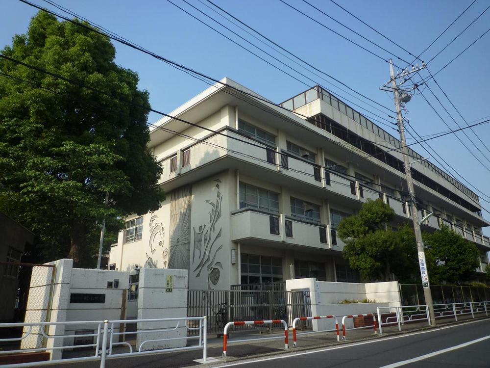 Primary school. 1200m to Yokohama City Tatsumidori Elementary School