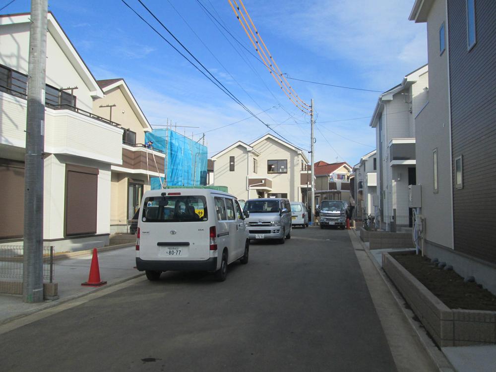 Local appearance photo. Local (12 May 2013) Shooting