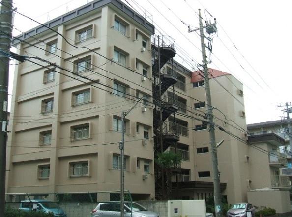 Local appearance photo. 10 minutes to the station!