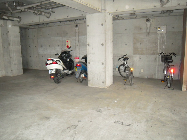 Other common areas. First floor bicycle ・ Bike OK