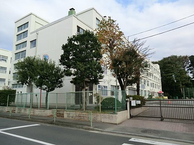 Primary school. Yokohama Municipal Nagatsuta second elementary school up to 400m
