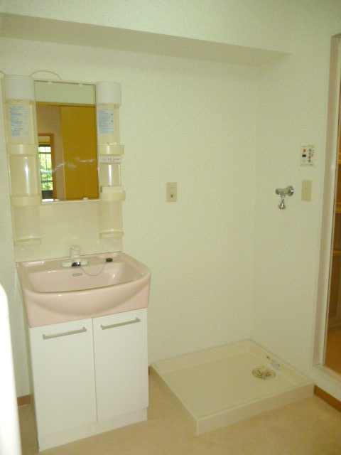 Receipt. Bathroom vanity ・ Indoor laundry location