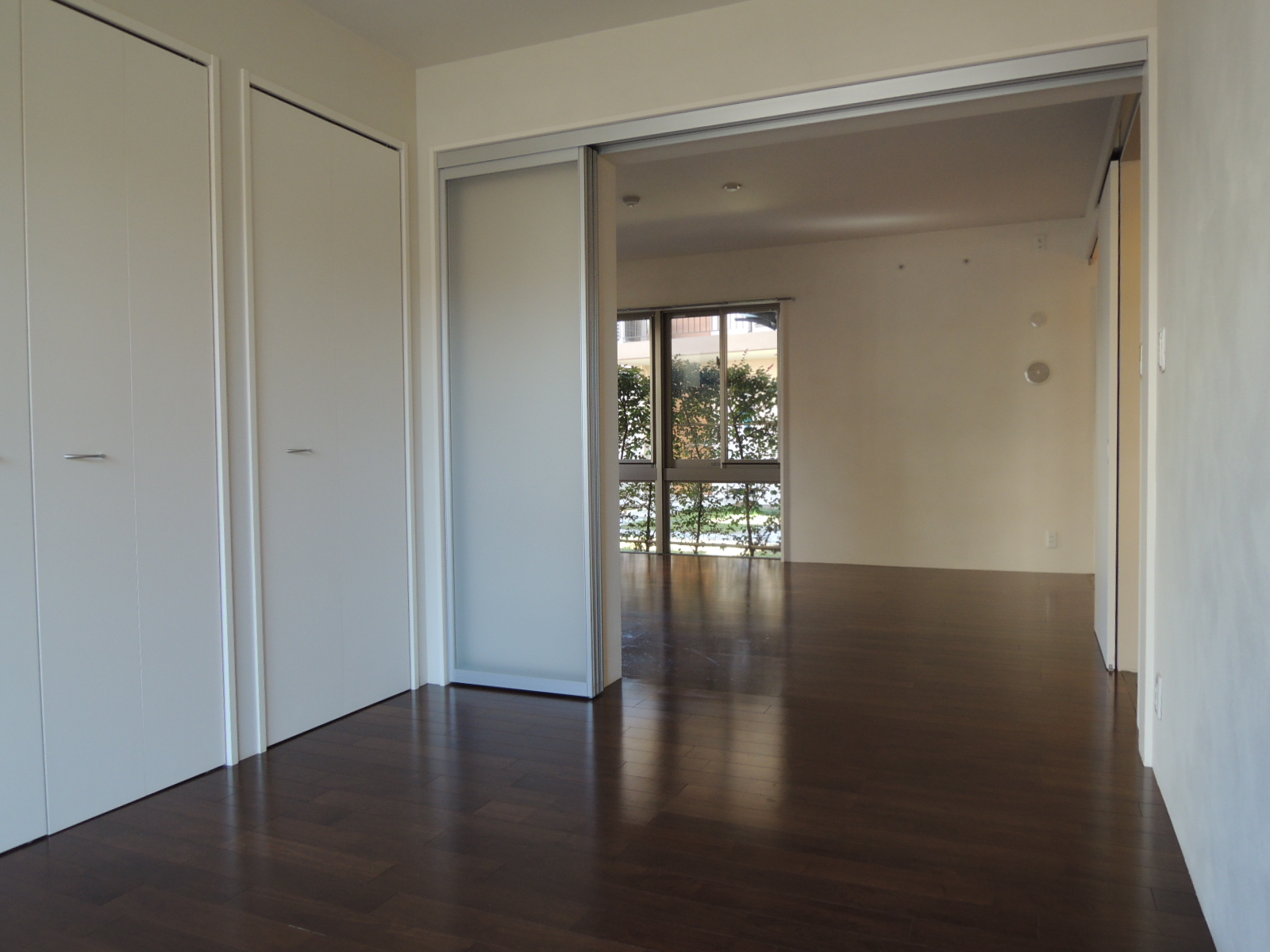 Other room space. Western-style 6.1 Pledge