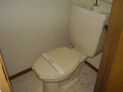 Toilet. bus ・ Restroom