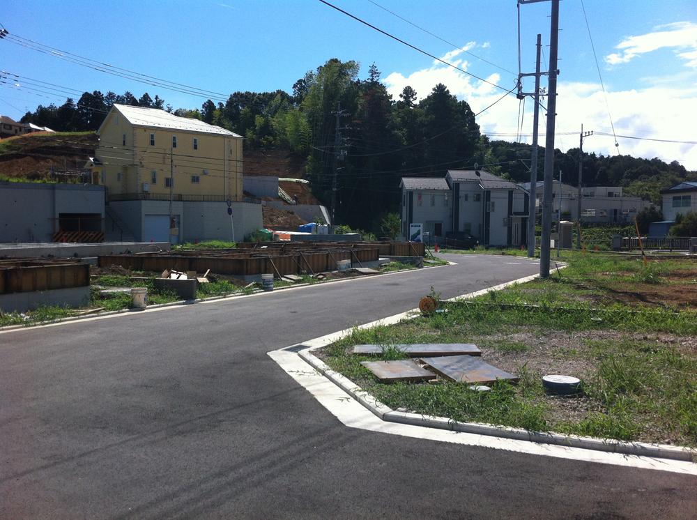 Local photos, including front road. Local (August 2013) Shooting