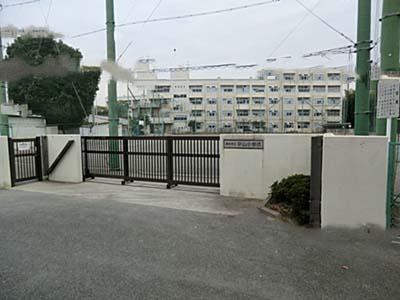Primary school. 1018m up to elementary school in Yokohama Tatsunaka Mt.