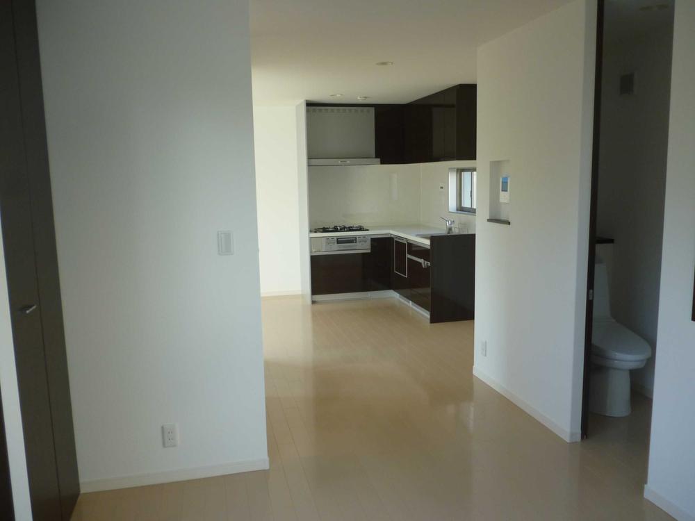 Living. Indoor (09 May 2013) Shooting