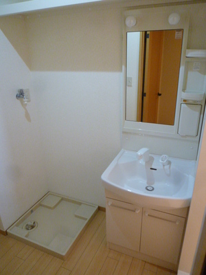 Washroom. Glad Bathroom Vanity ・ Laundry Area indoor