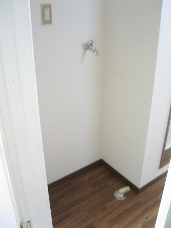 Other. Indoor Laundry Storage