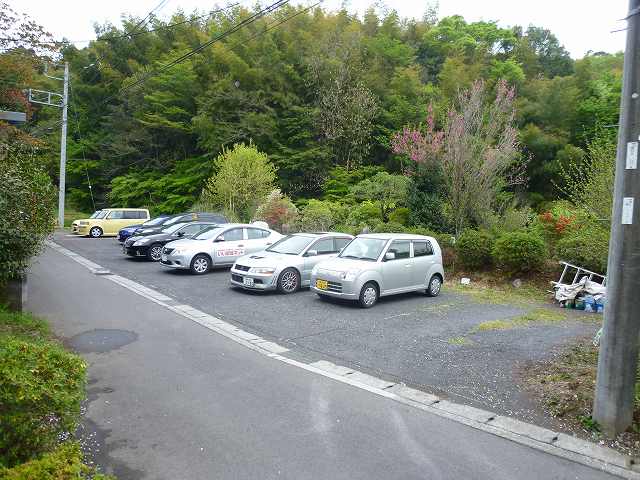 Other. 0m to the parking lot (Other)