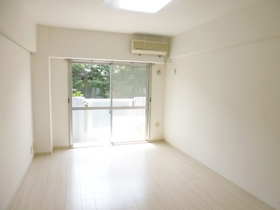 Living and room. Air conditioning, Lighting Installed, Bright room was based on white. 