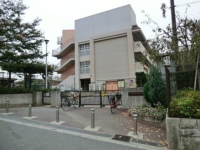 Primary school. 640m to Yokohama Municipal Morinodai Elementary School