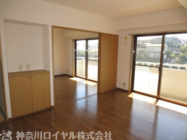 Living and room