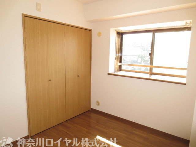 Other room space. Western-style (entrance side)