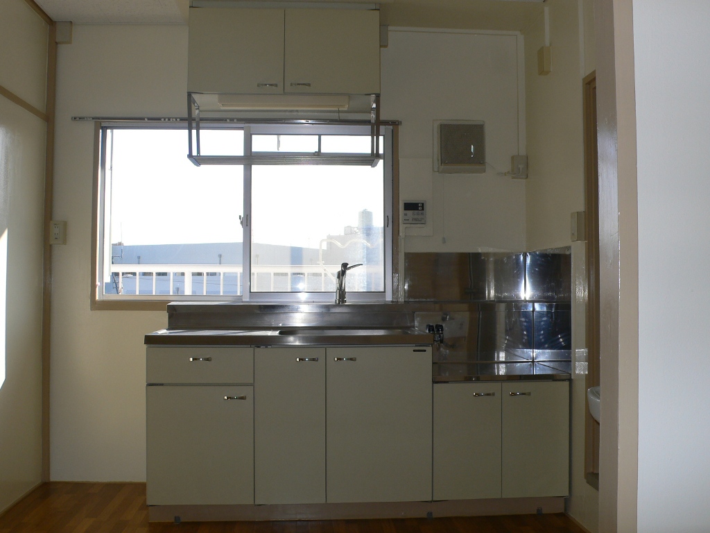 Kitchen. Photo is the same type ・ It is another dwelling unit. 