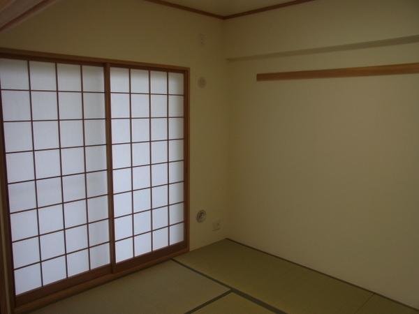 Non-living room. Japanese-style room Tatami mat replacement