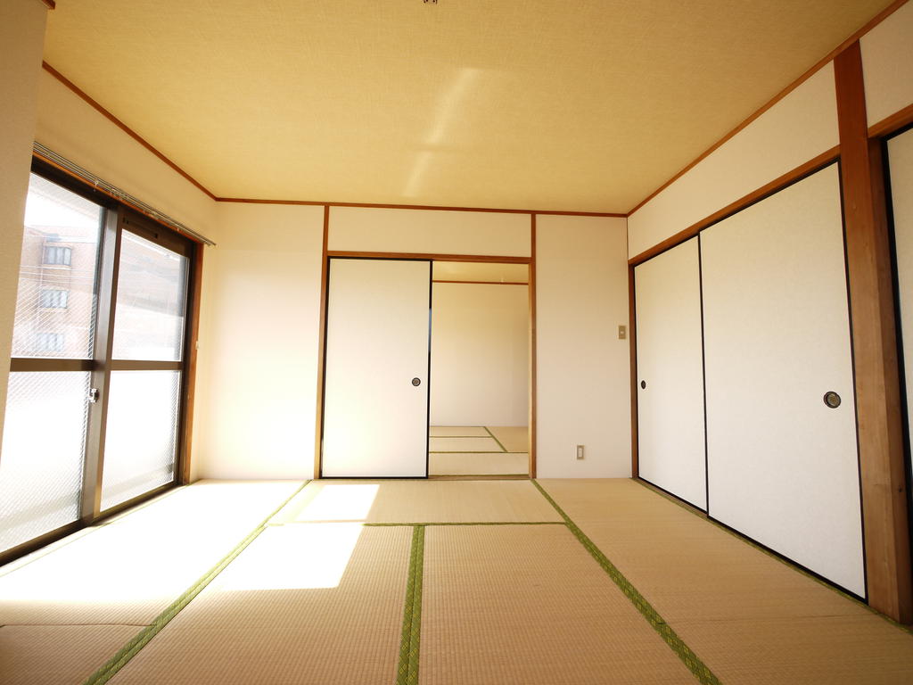 Living and room. After all, I'm Japanese-style calm down.