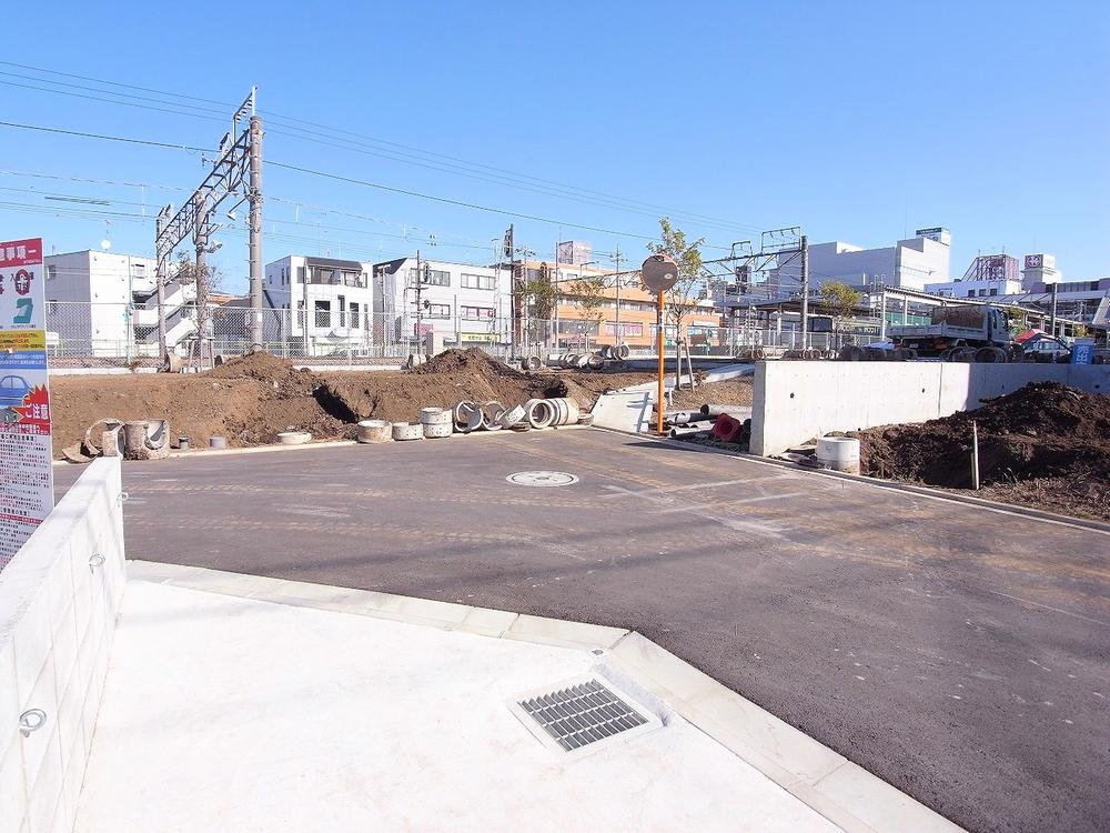 Local photos, including front road. Stroller also easy road and flat location, It is ideal! Local (11 May 2013) Shooting