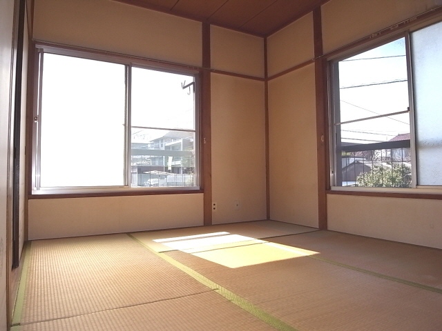 Living and room. Japanese-style room 6 quires