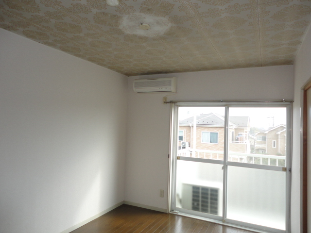 Living and room. Air-conditioned