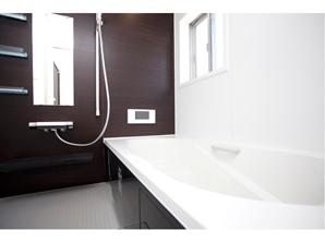 Bathroom (same specifications)