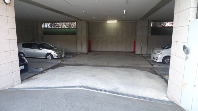 Parking lot