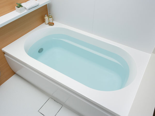Bathing-wash room.  [Bathtub] Simple design that combines straight lines and semicircles. Universal design and attention to ease of use, This tub to become the next generation of the Standard.