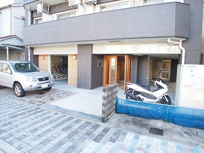 Entrance. Entrance