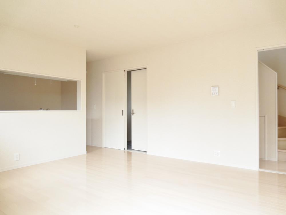 Same specifications photos (living). 16 Pledge of construction cases living room ☆