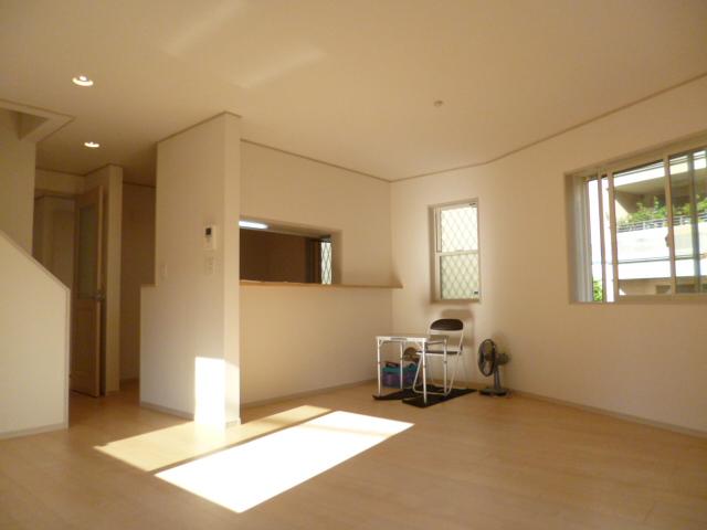 Living. Indoor (10 May 2013) Shooting