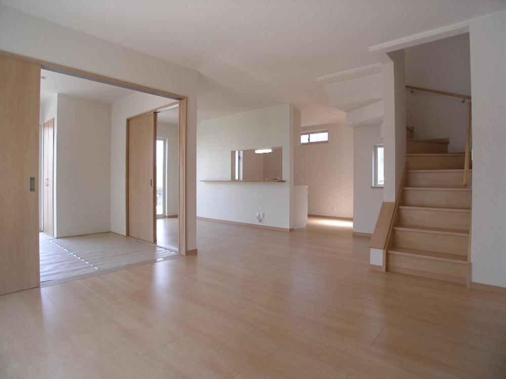Living. 19 Pledge than of LDK, With Japanese-style room 5.5 quires is, This room! Space I'd like take a look!