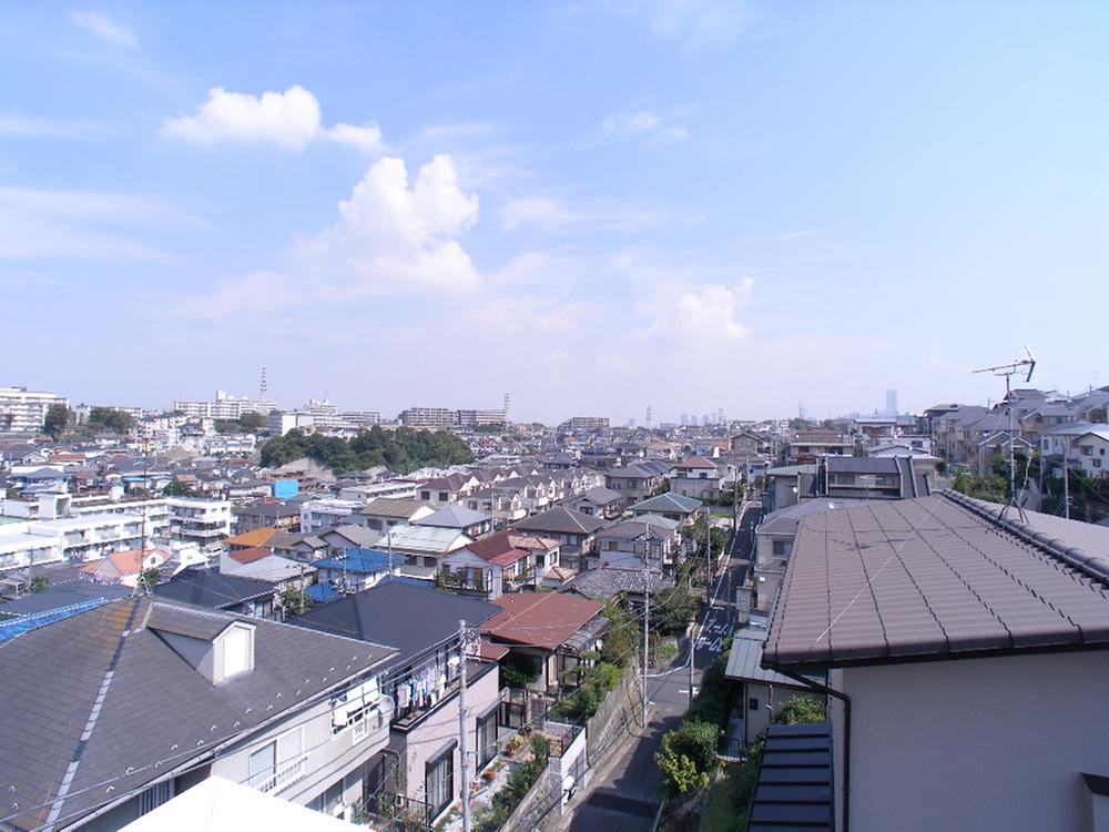 View photos from the dwelling unit. This sense of openness! It is good ~ !
