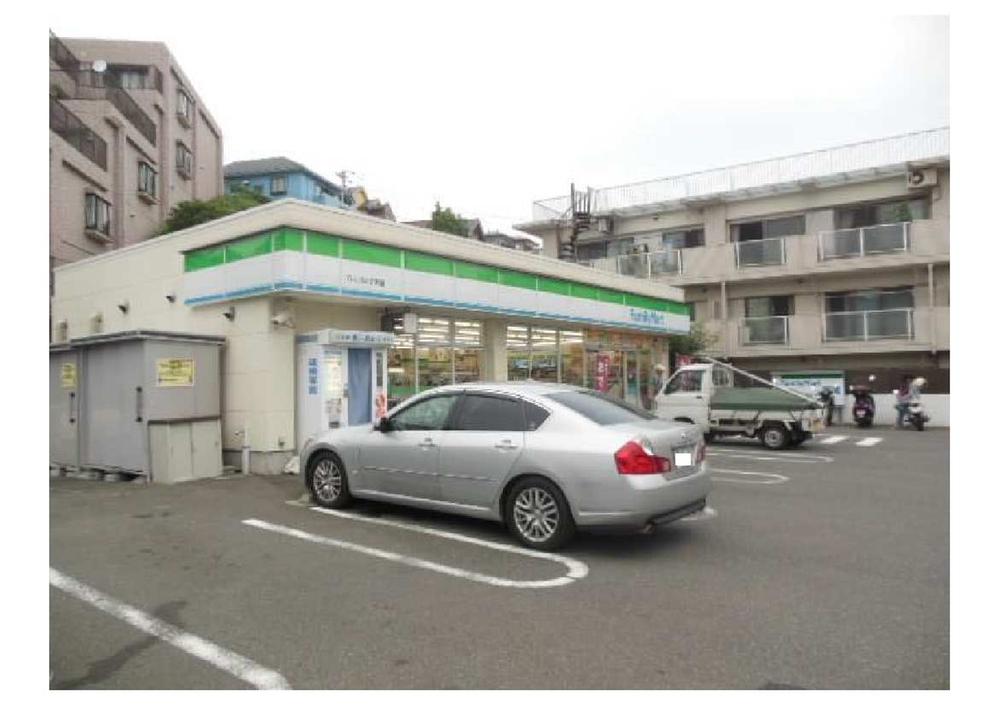 Other. FamilyMart 70m