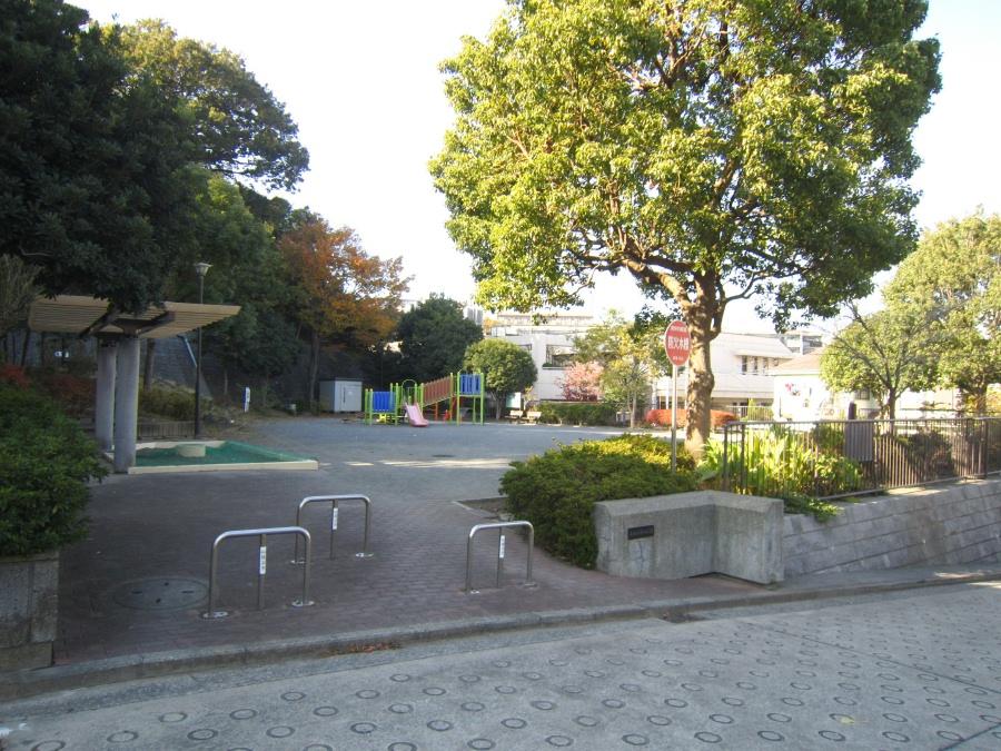 park. Nagatadai 50m until the fourth park