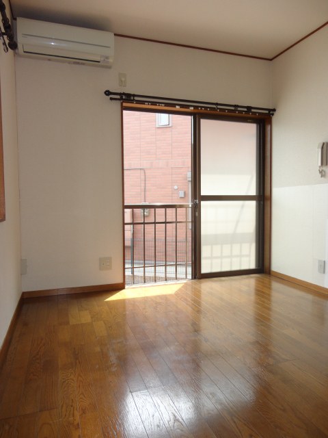 Living and room