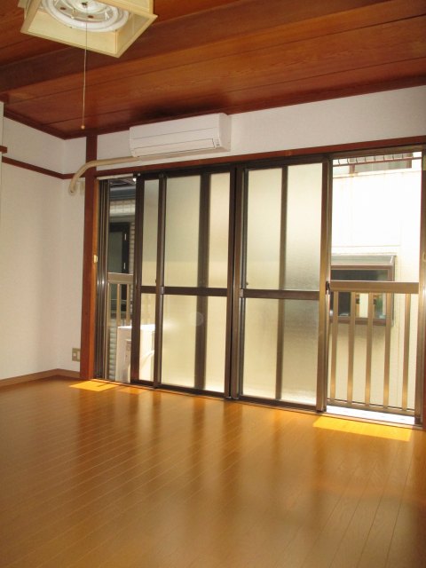 Living and room