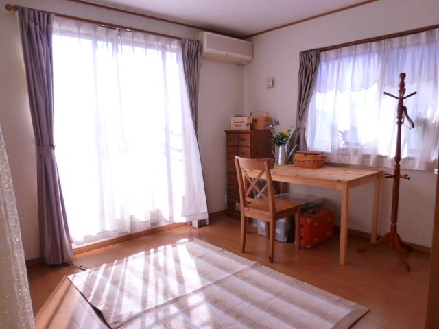 Non-living room. Facing south in brightness 2 Kaikyoshitsu (November 2013) Shooting
