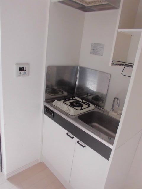 Kitchen. 1 lot gas stoves
