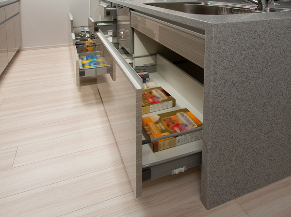Kitchen.  [Slide storage (soft-close)] Easy to see the storage compound, And convenient slide storage. Drawer, Soft Close to close quietly slowly.