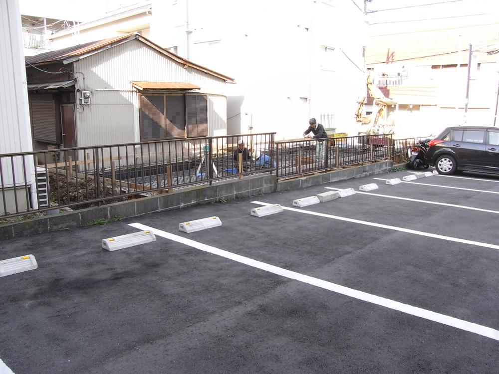 Local appearance photo. It is during the construction of the foundation work. 2013 November 5 shooting