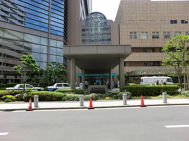 Hospital. General Hospital of the distance of 840m walk 11 minutes to Yokohama City University Medical Center. It is reassuring of an emergency.