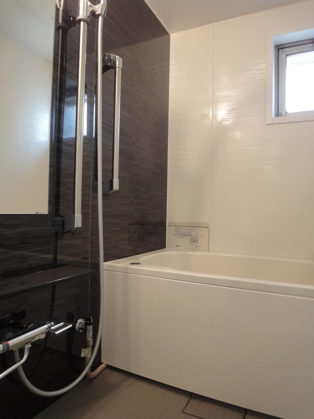 Bathroom. Indoor (12 May 2013) Shooting