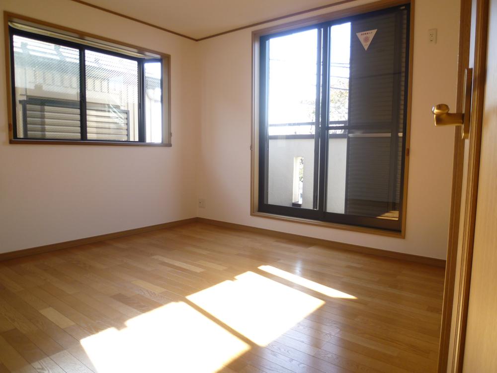 Non-living room. Indoor (November 18, 2013) Shooting